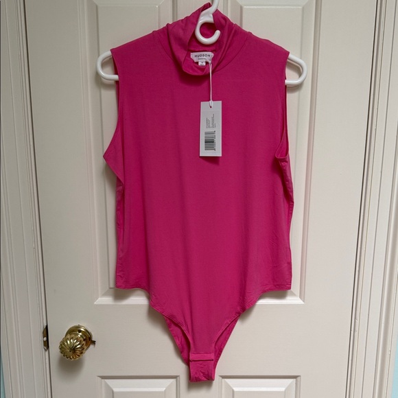 Hudson North Tops - NWT Hudson North sz 1X Deep pink Bodysuit Turtleneck (loose) Sleeveless